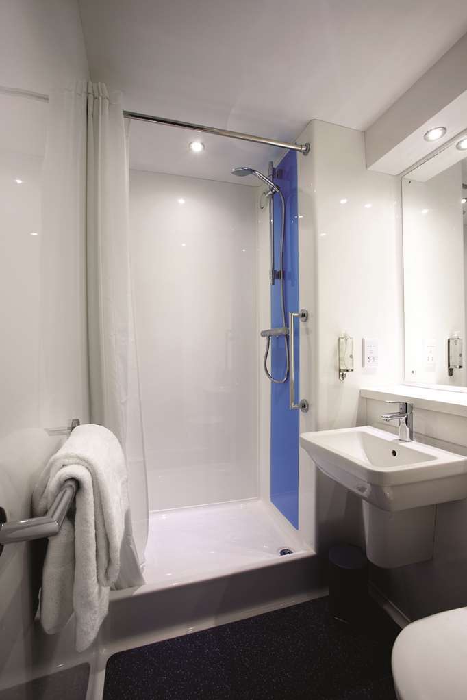 Travelodge London Wimbledon Morden Morden  Oda fotoğraf